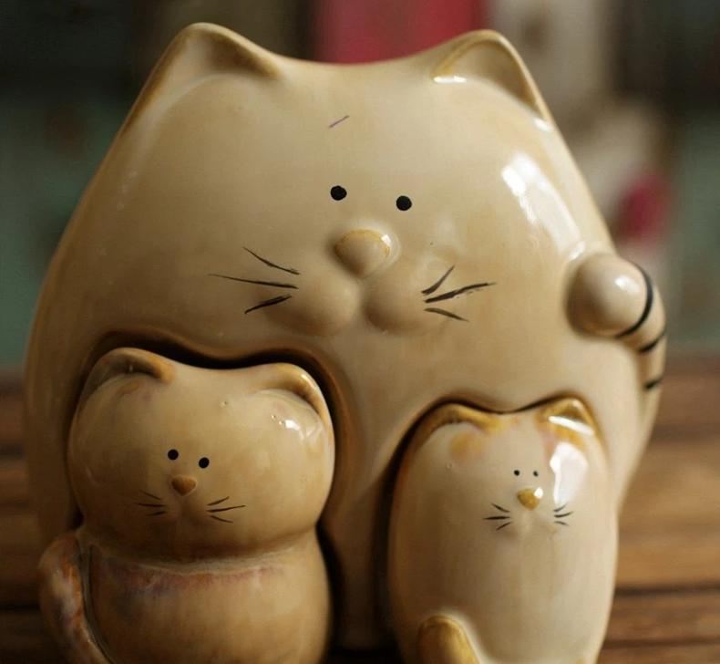 3 stuks schattige kattenfamilie beeldjes