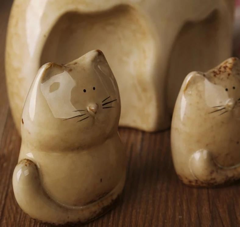 3 stuks schattige kattenfamilie beeldjes