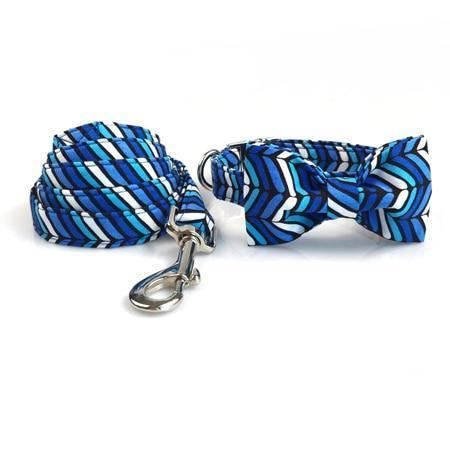 de blauwe leave-mode huisdierenset met halsband en riem