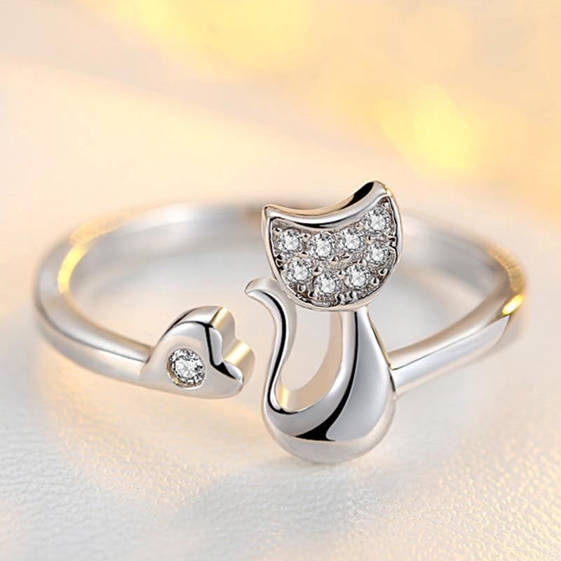 kat oor steentjes ring