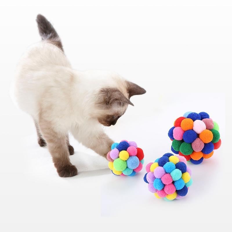 meerkleurig handgemaakt springkussen interactief kattenspeelgoed