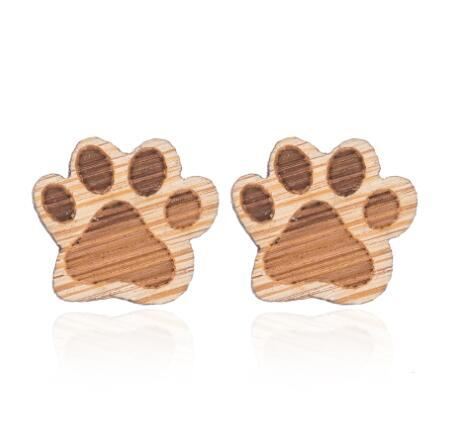 paw stud oorbellen