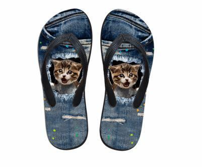 schattige geïrriteerde pantoffels met kattenprint