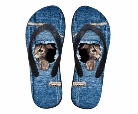 verlegen kat teenslippers