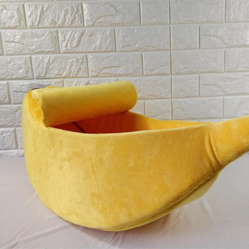warme slaapbank in banaanvorm met hoes